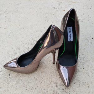 Brand new, never-worn, Steve Madden high heel pump